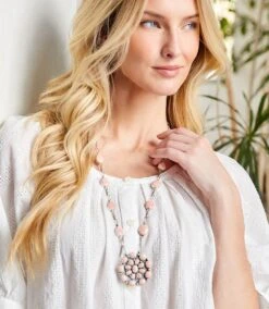 Pink Conch Necklace And Earrings Set -Karen Kane Store 0DE7D6FB B3FF 48D6 97F1 98D33D9356AA