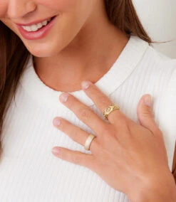 Leopard Crystal Ring -Karen Kane Store 127E6A8E 6F7A 4D11 83DC 5EDAB5919058