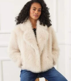 Cropped Faux Fur Jacket 18 Cropped Faux Fur Jacket -Karen Kane Store 15529065 4DEB 47B7 B76A 6CE2921A362D