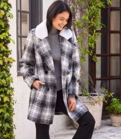 Shearling Collar Coat 15 Shearling Collar Coat -Karen Kane Store 91E6D349 5C49 4F32 BD41 A5FFF4CB5519